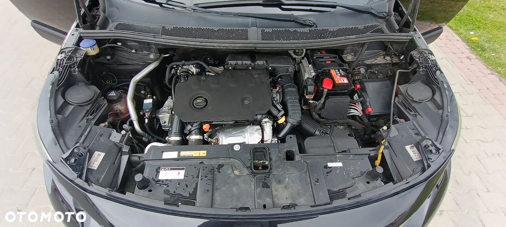 Peugeot 3008 BlueHDi 130 Stop & Start EAT8 Allure - 30