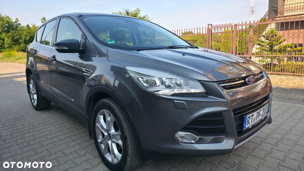 Ford Kuga 1.6 EcoBoost 2x4 Titanium - 1