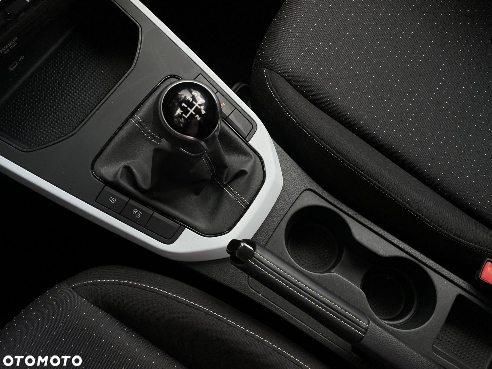Seat Arona - 16