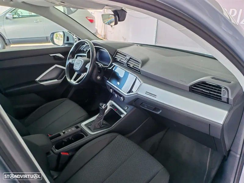 Audi Q3 45 TFSIe S tronic — fotografia 9