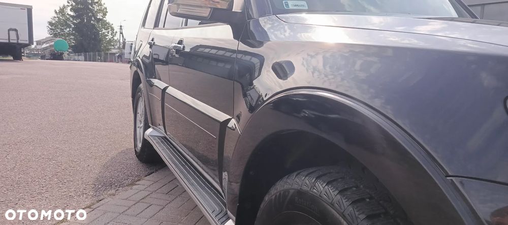 Mitsubishi Pajero - 9