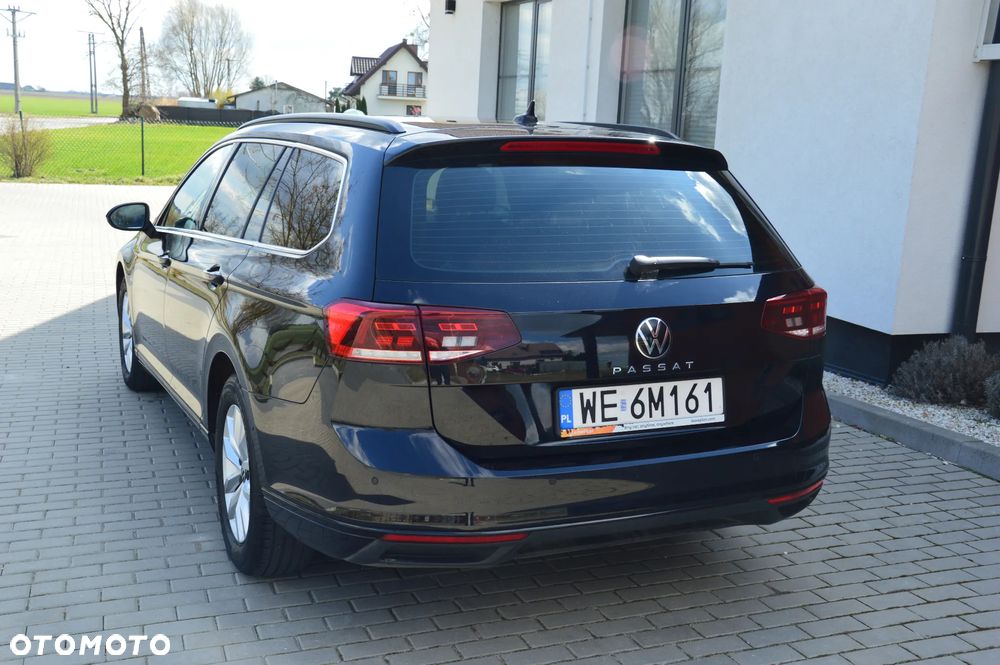 Volkswagen Passat - 13