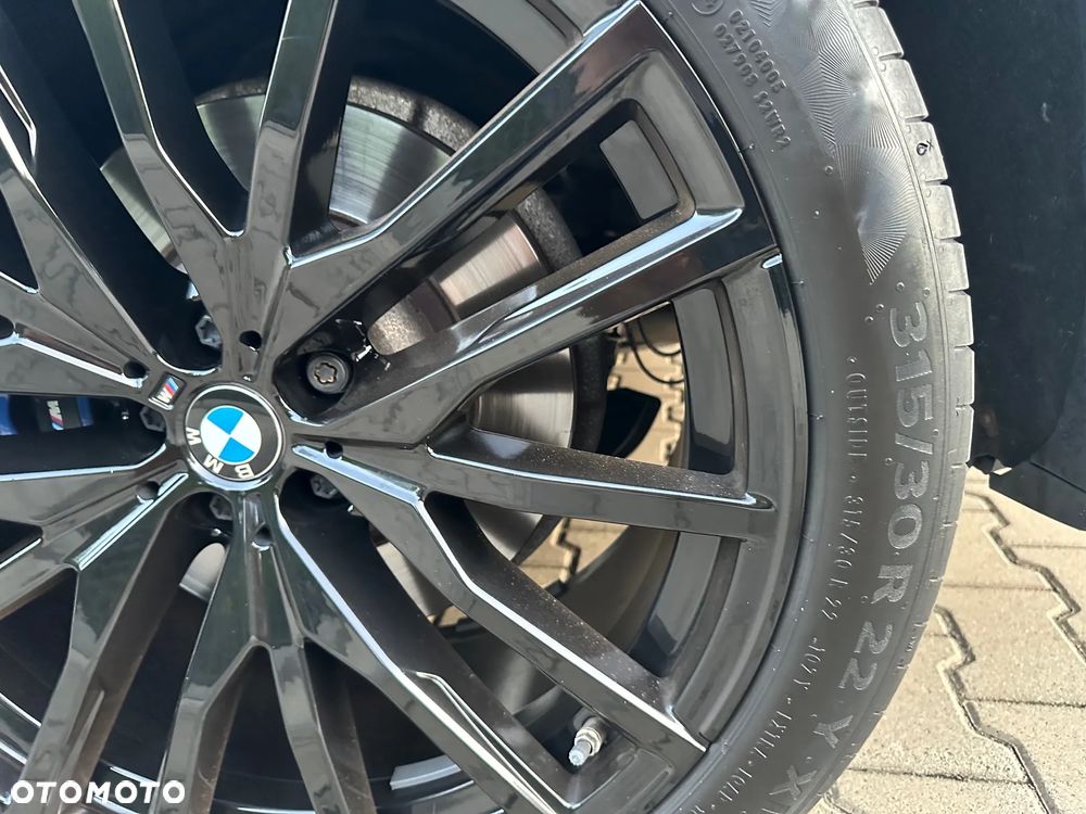 BMW X5 M M50d - 11