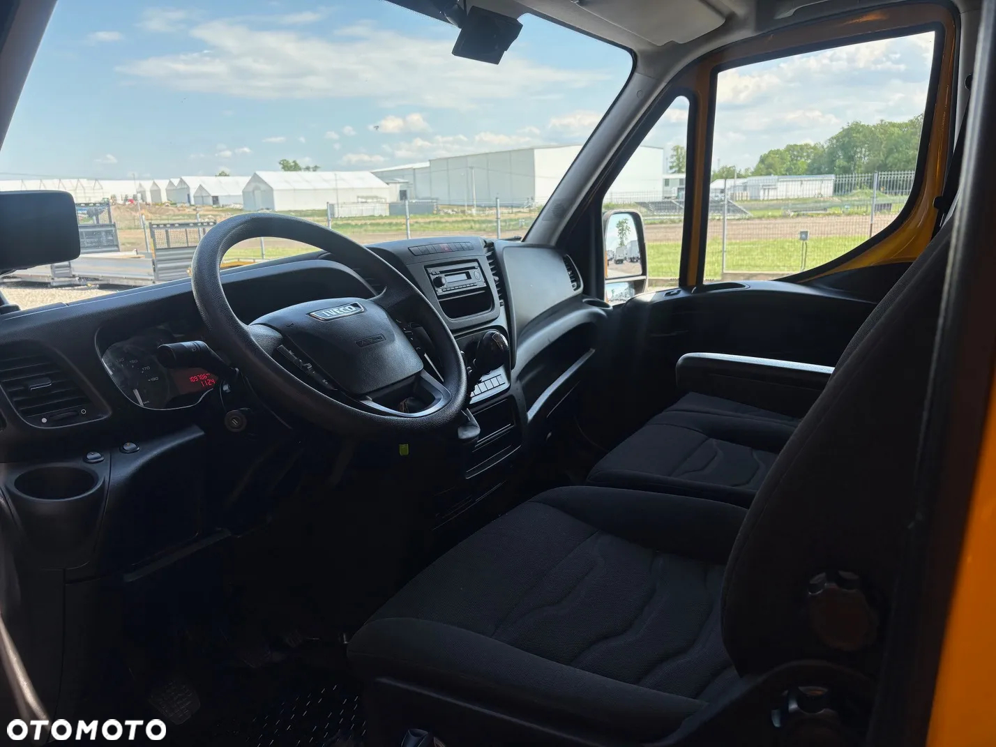 Iveco Daily 35C15 3.0 HPI Kontener 8 palet + winda 750kg + drzwi boczne **KLIMA**Kamera**Serwis**Sprowadzony**Bez AdBlue** - 9