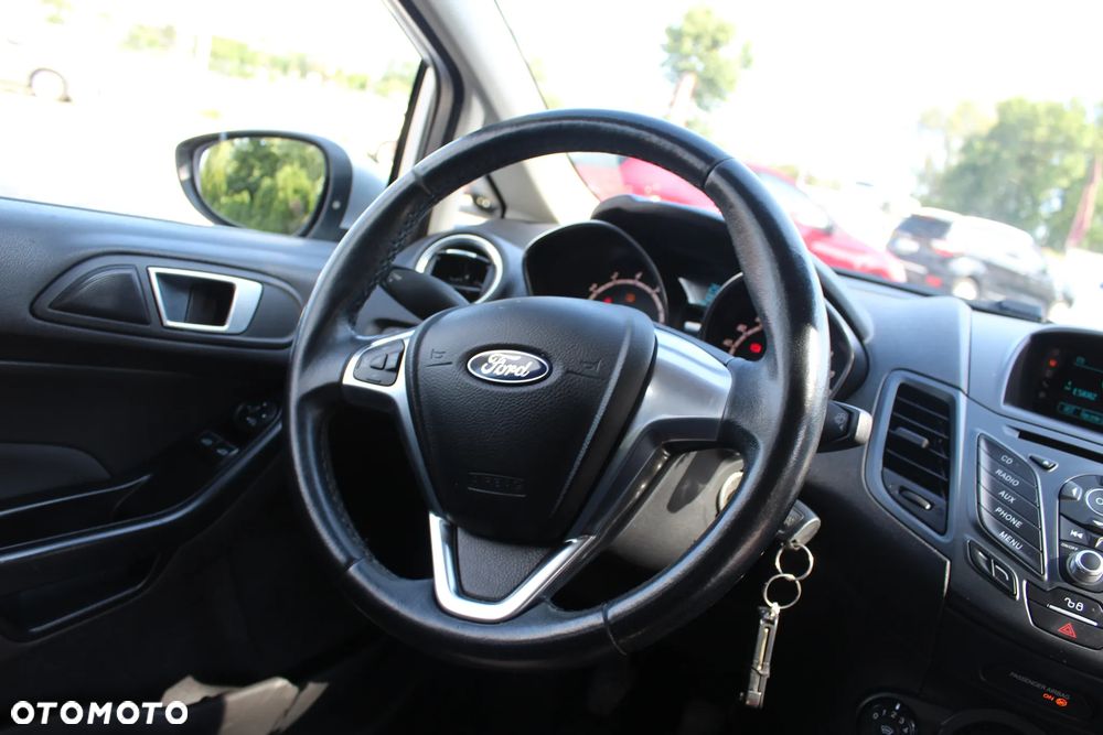 Ford Fiesta 1.0 EcoBoost Titanium - 23