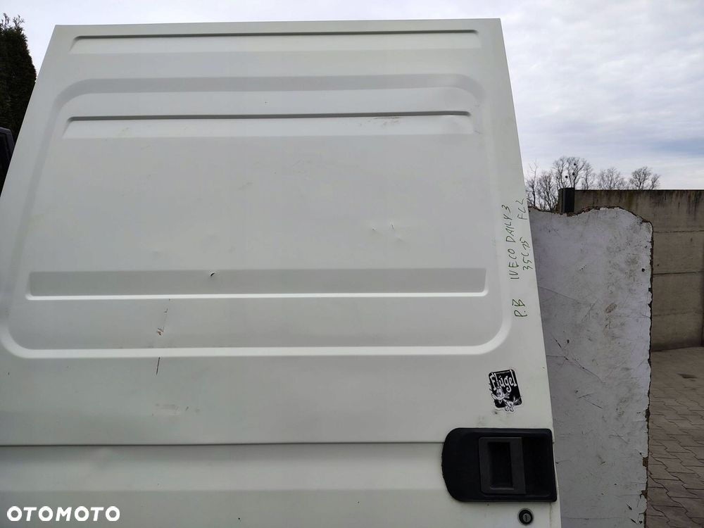 DRZWI BOCZNE PRAWE PRZESUWNE IVECO DAILY 3 III 35C15 FL LIFT 2 - 4