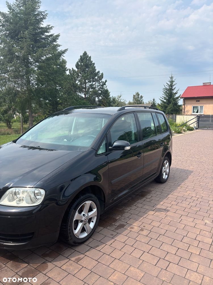 Volkswagen Touran 1.6 - 8