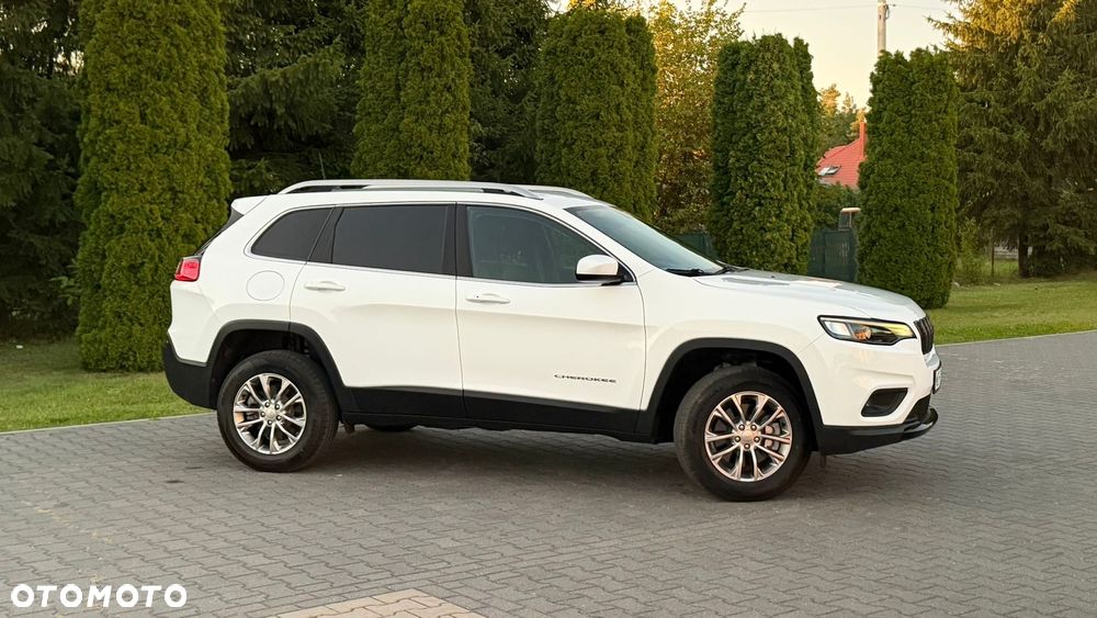 Jeep Cherokee - 3