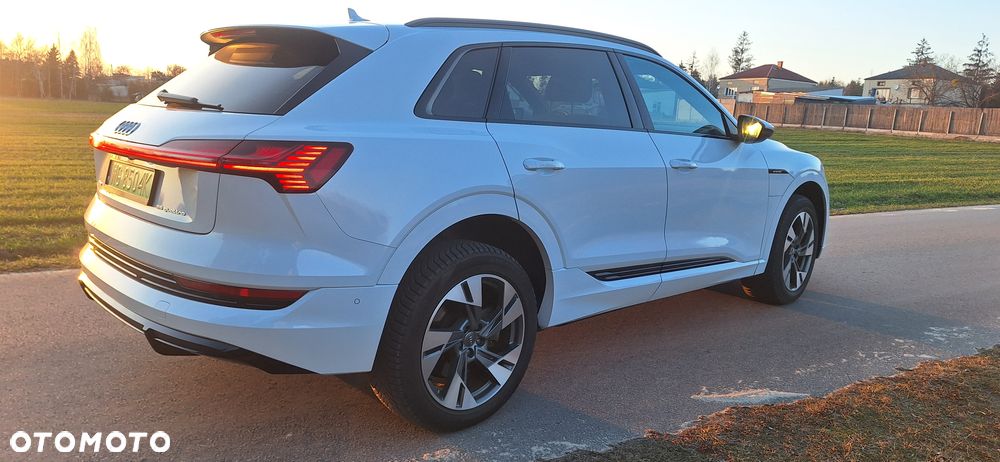 Audi e-tron 55 Quattro S Line - 4