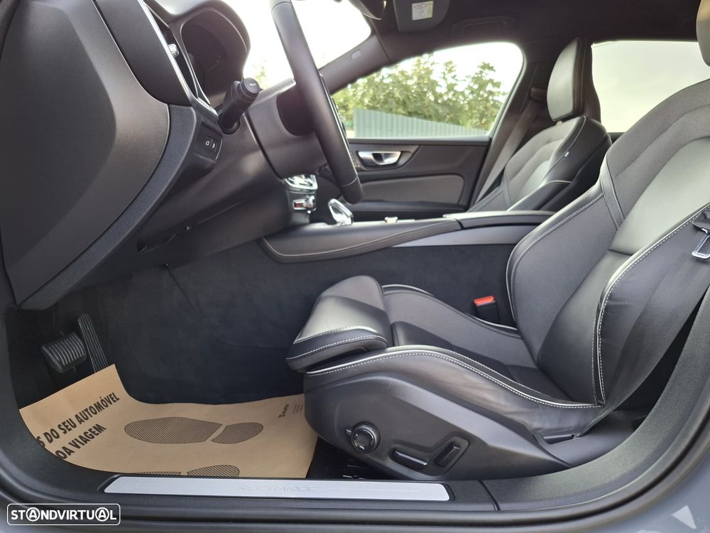 Volvo V60 2.0 T6 AWD TE R-Design - 26