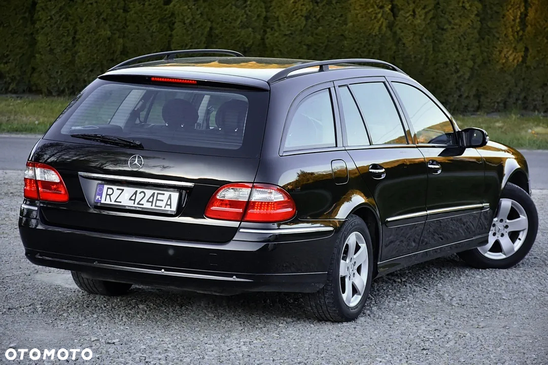 Mercedes-Benz Klasa E 320 4-Matic T Avantgarde - 3