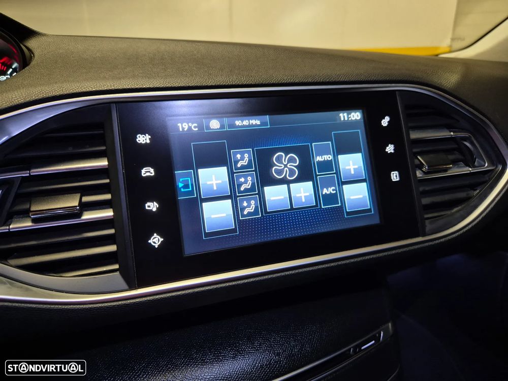 Peugeot 308 SW 1.6 BlueHDi Style - 15