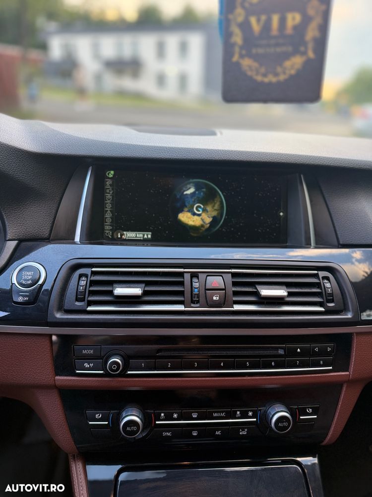 BMW Seria 5 518d Aut. Luxury Line - 9