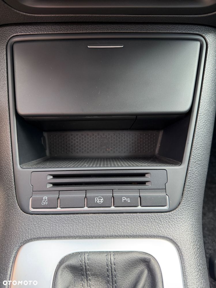 Volkswagen Golf Plus 1.6 TDI Comfortline DSG - 11