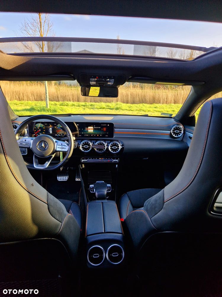 Mercedes-Benz CLA 250 4-Matic AMG Line 7G-DCT - 12