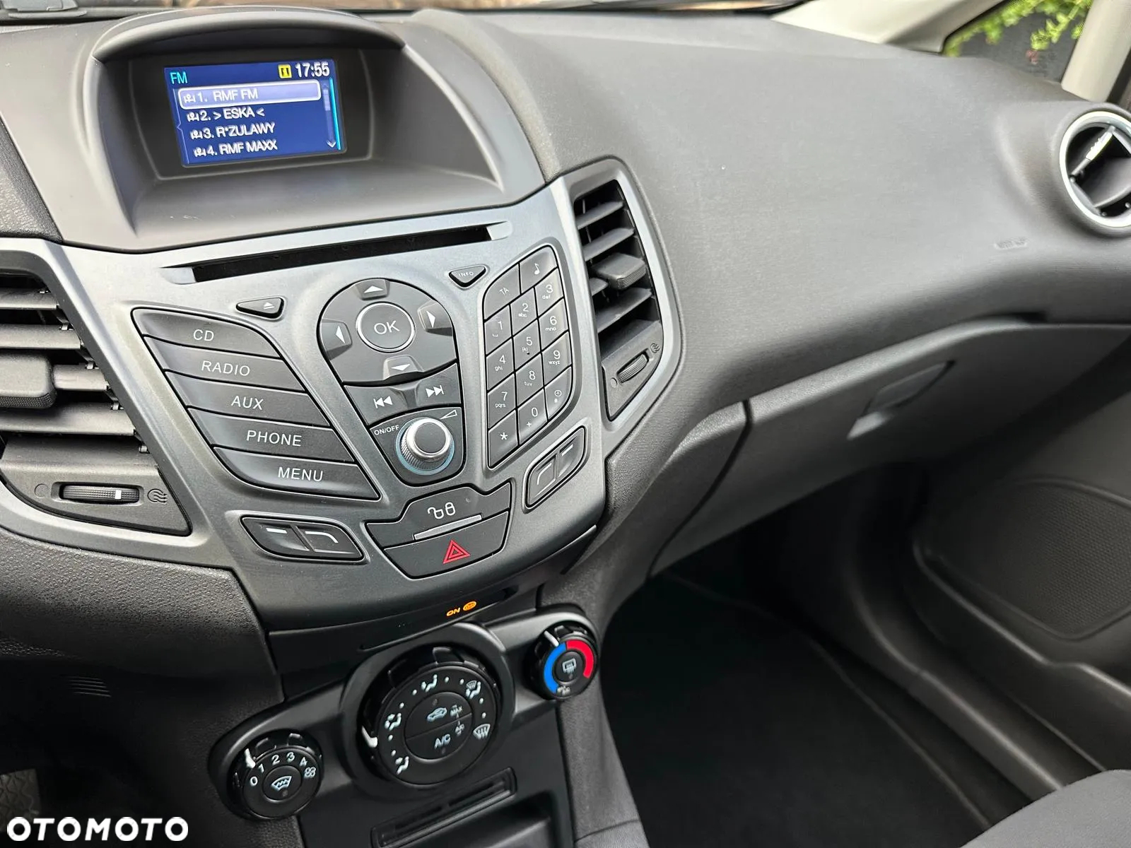 Ford Fiesta - 15