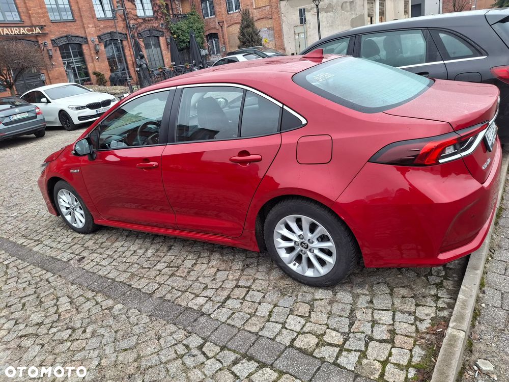 Toyota Corolla 1.8 Hybrid Comfort - 32