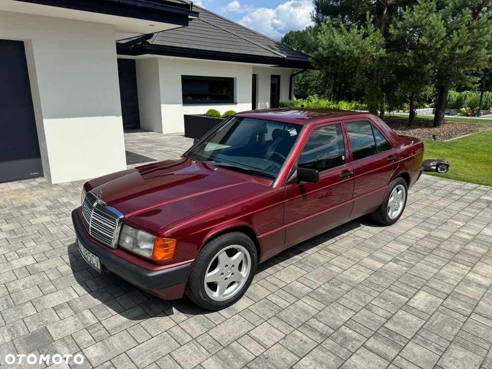 Mercedes-Benz W201 (190) - 4