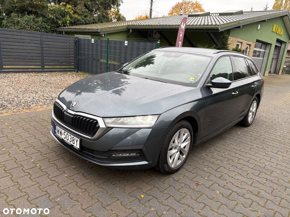 Skoda Octavia 2.0 TDI Ambition DSG - 1