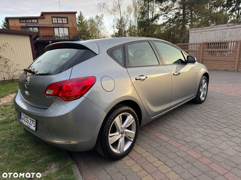 Opel Astra 1.6 Enjoy EU6 - 10