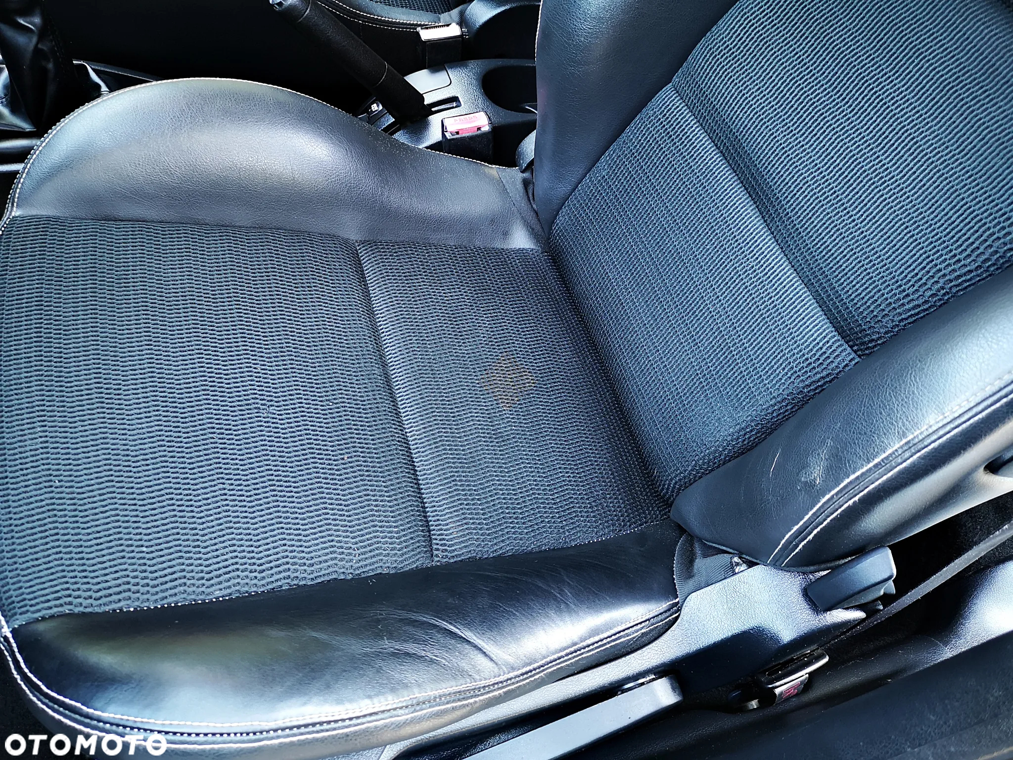 Peugeot 207 110 HDi FAP (Blue Lion) Sport - 14