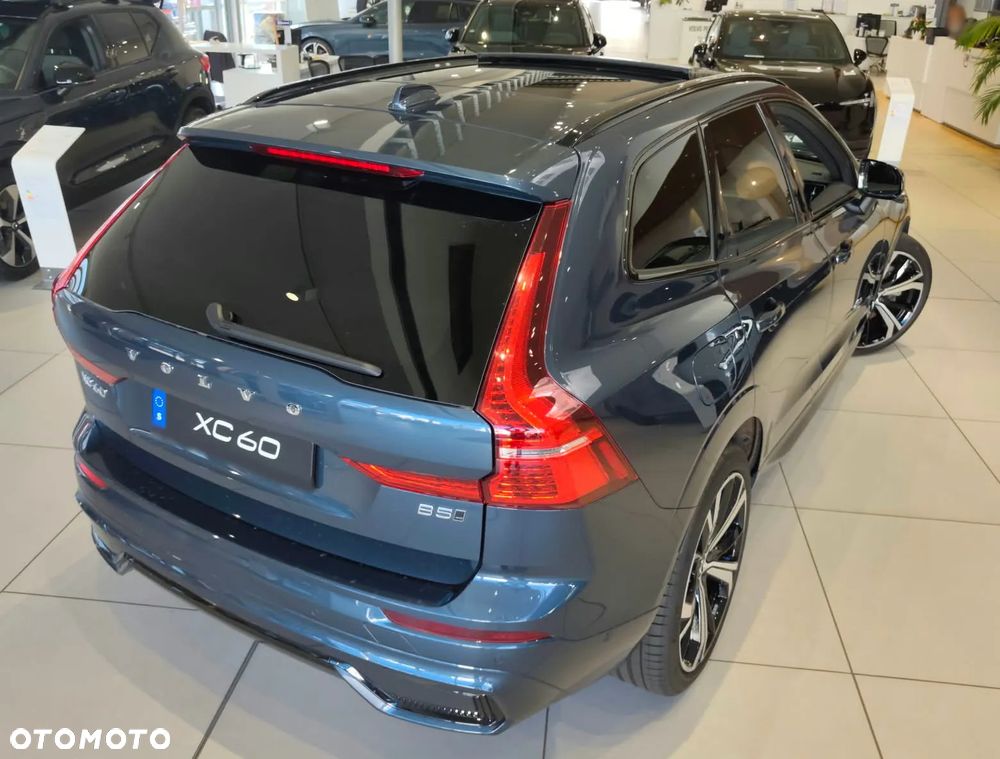Volvo XC 60 B5 B AWD Ultimate Dark - 10