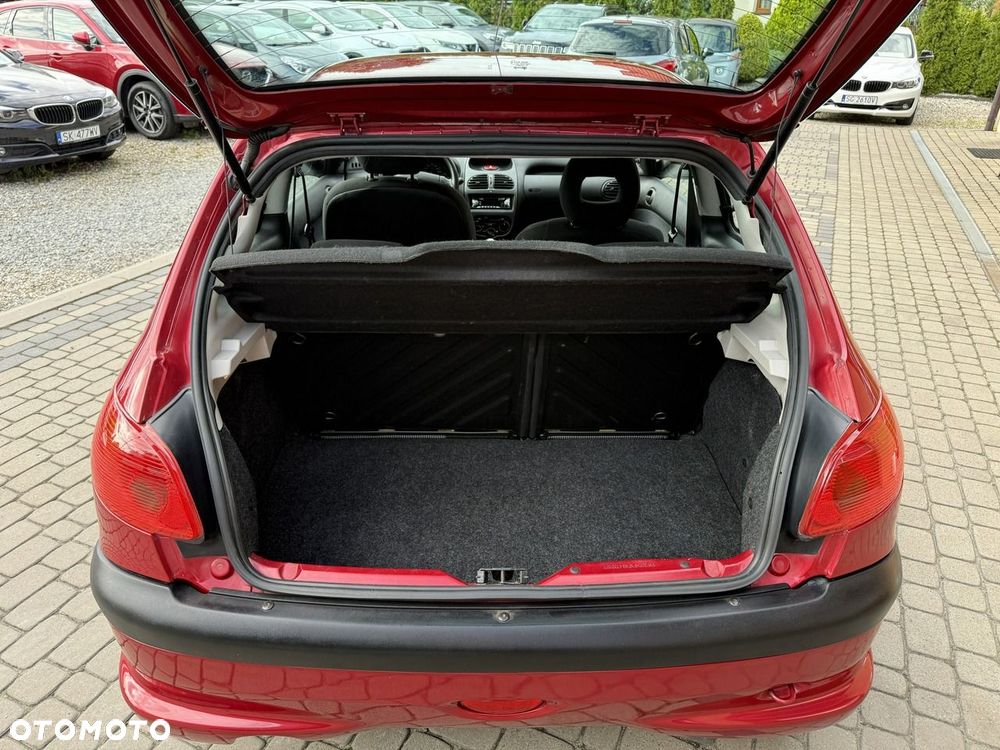 Peugeot 206 1.1 XR - 20