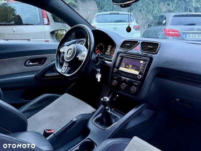 Volkswagen Scirocco 2.0 TDI - 33