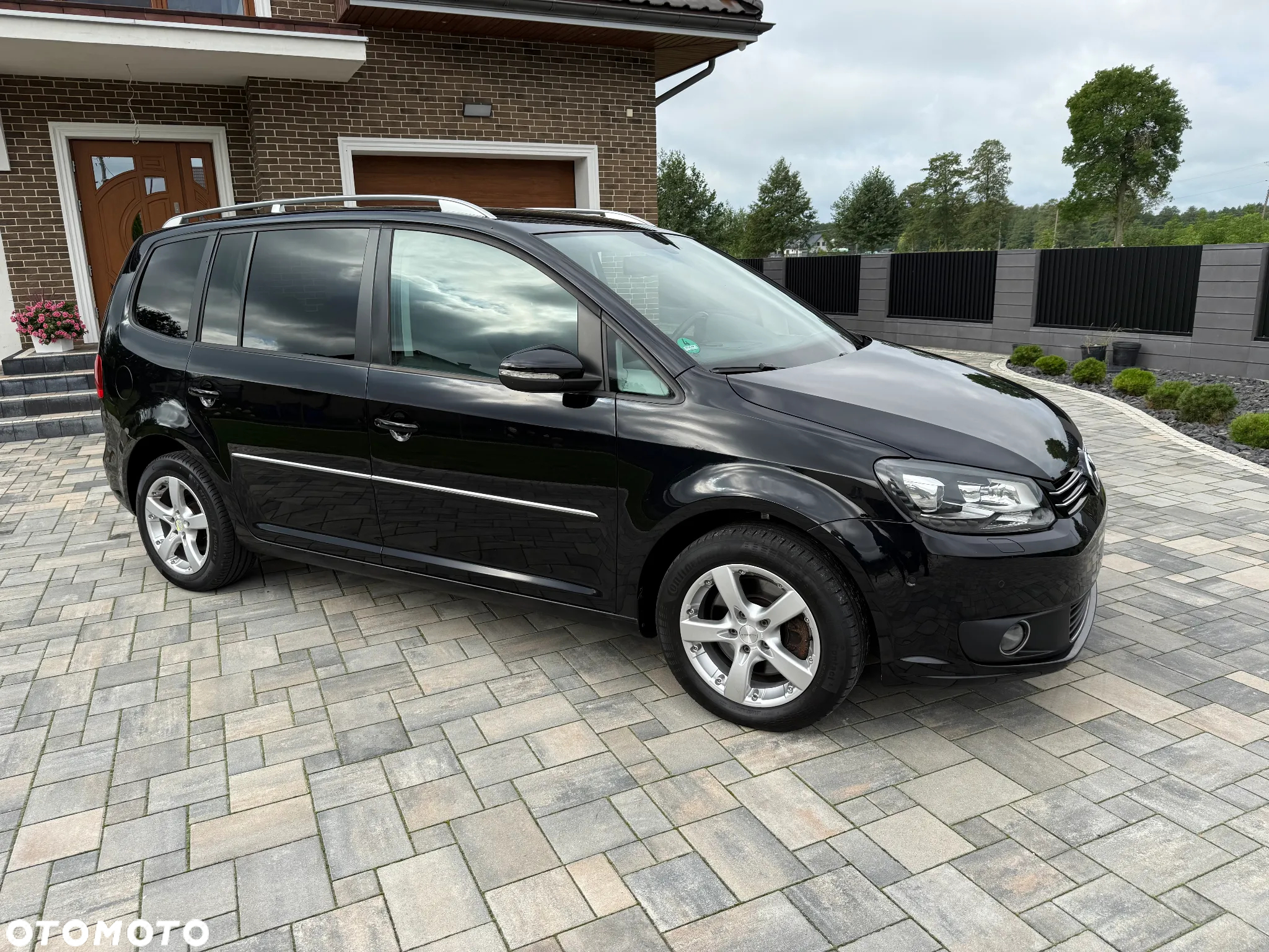 Volkswagen Touran 2.0 TDI DPF Highline Perfectline - 4