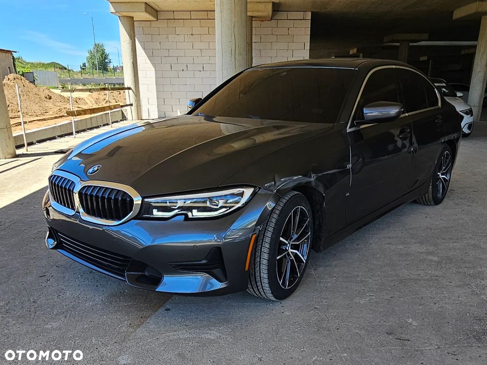 BMW Seria 3 330i xDrive Sport Line - 9