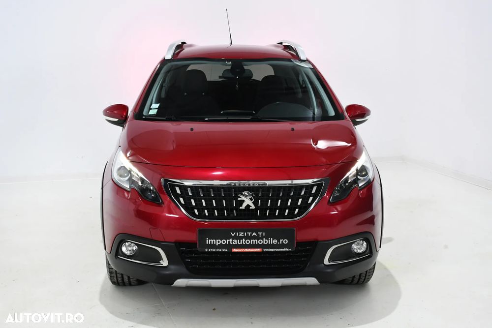 Peugeot 2008 1.2 L PureTech Turbo S&S Allure - 10
