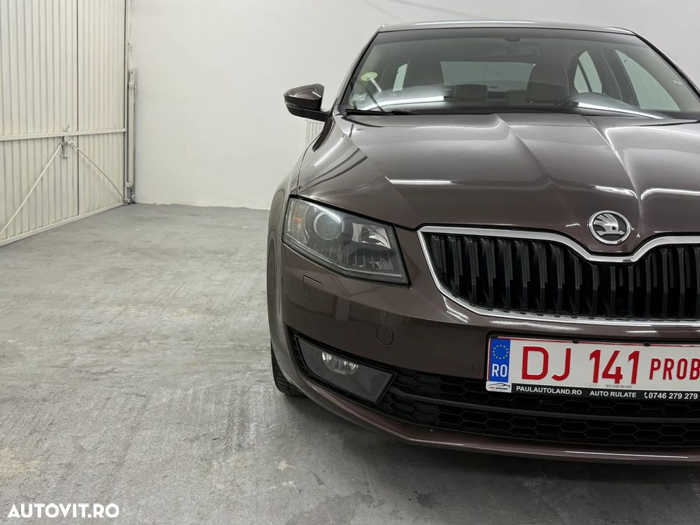 Skoda Octavia 1.6 TDI ELEGANCE DSG - 34