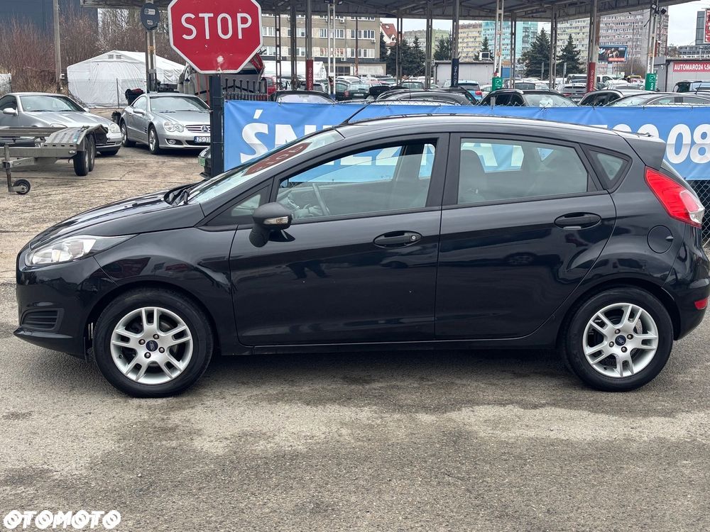 Ford Fiesta 1.25 Ambiente EU5 - 13