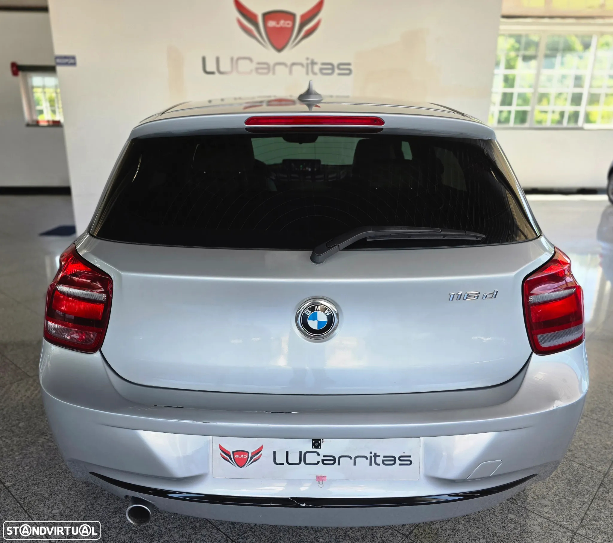 BMW 116 dA Line Urban - 4