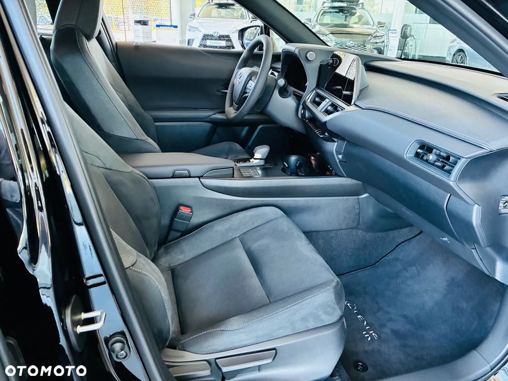 Lexus UX 300h Business - 10