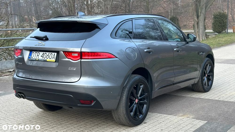 Jaguar F-Pace D200 AWD R-Dynamic HSE 90th Anniversary Edition - 3