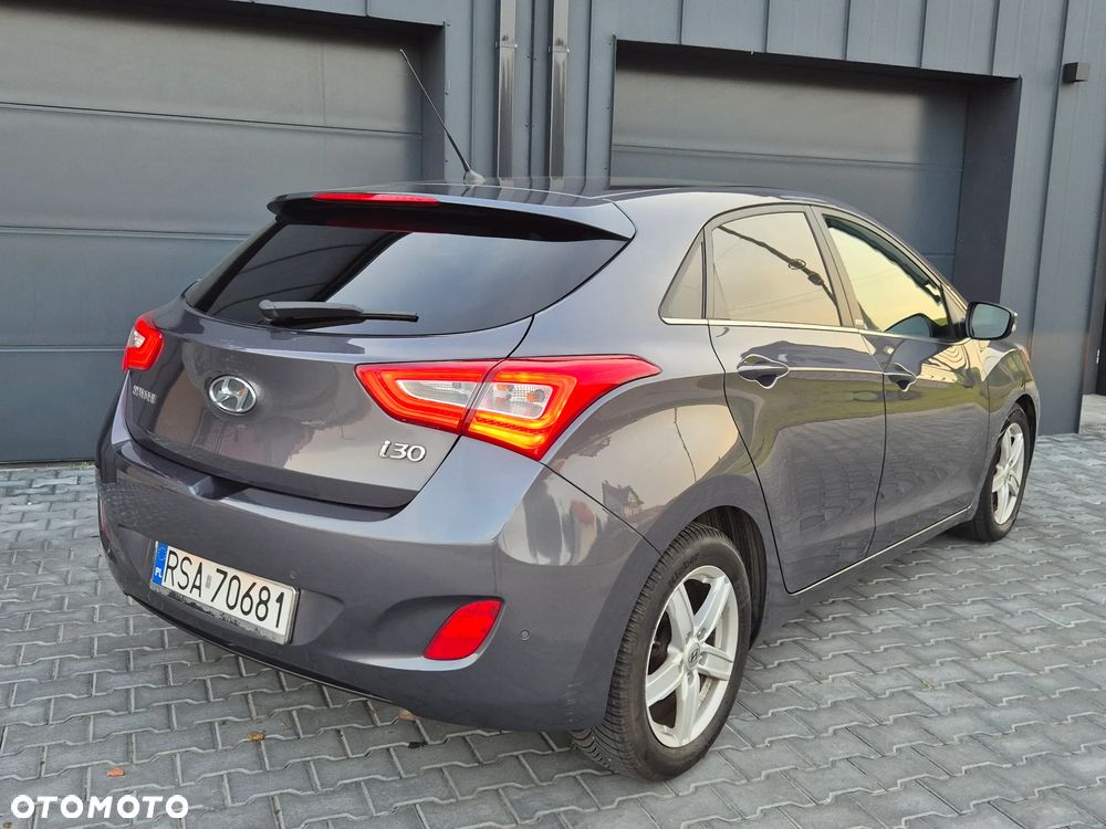 Hyundai i30 1.6 GDI Premium - 38