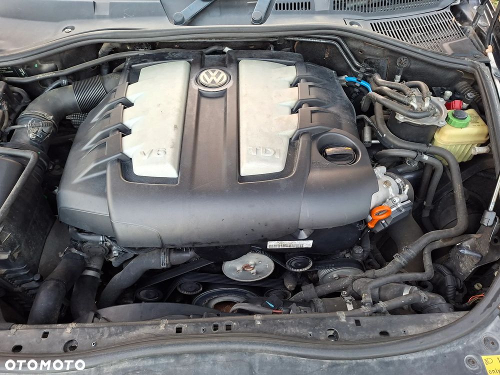 Volkswagen Touareg - 19