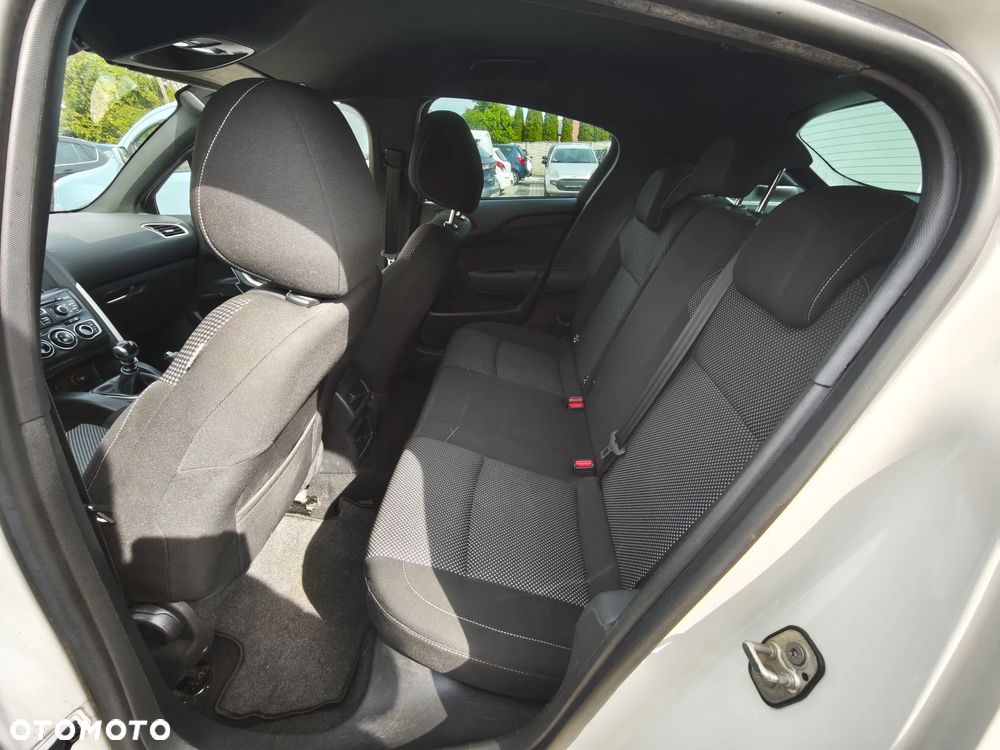 Citroën DS4 HDi 110 Chic - 21