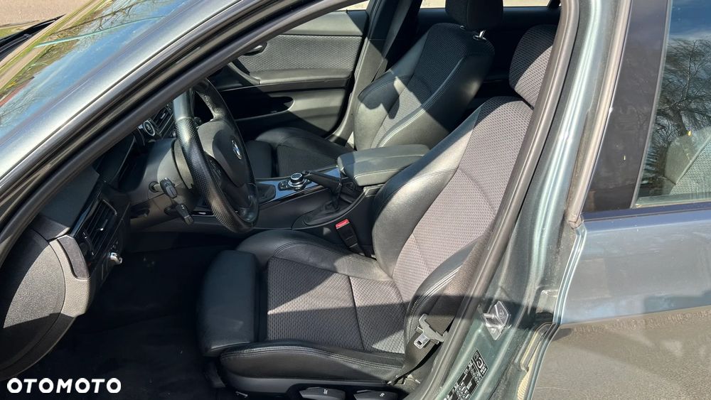BMW Seria 3 330d - 10