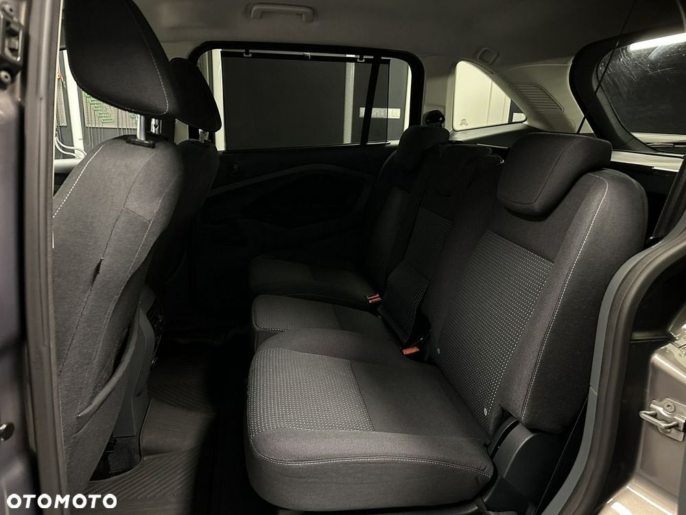 Ford Grand C-MAX - 13
