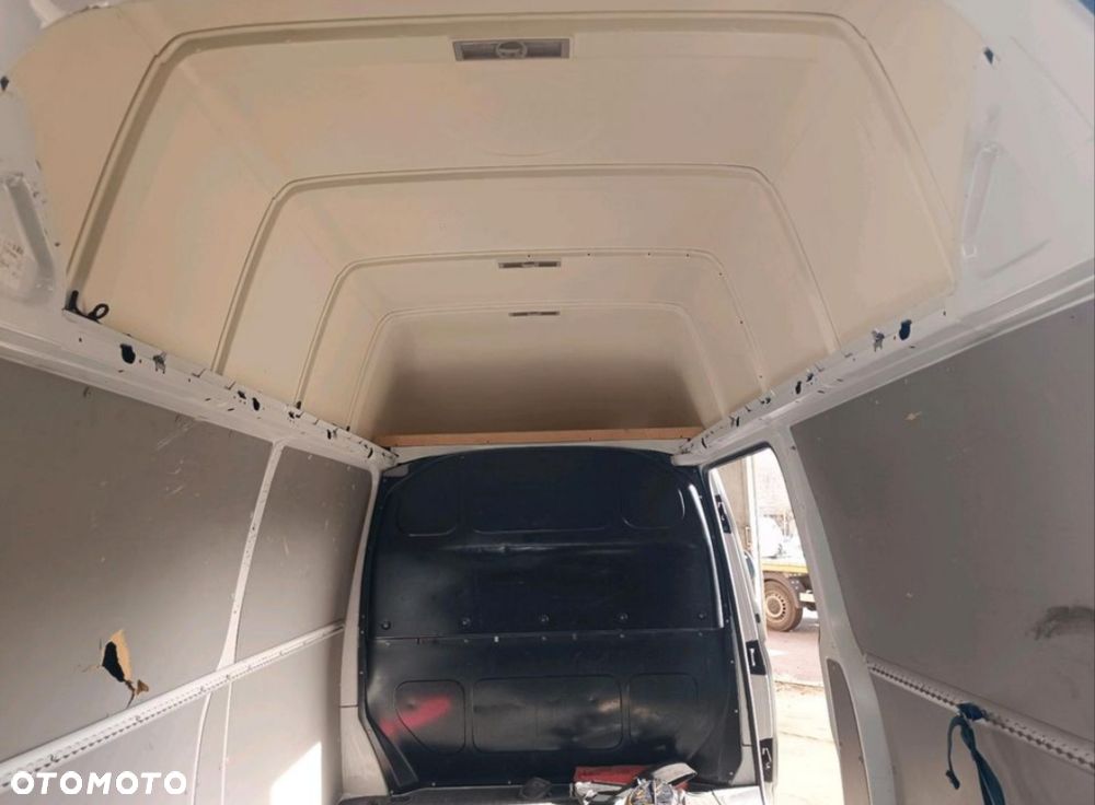 Volkswagen Transporter T6 - 10