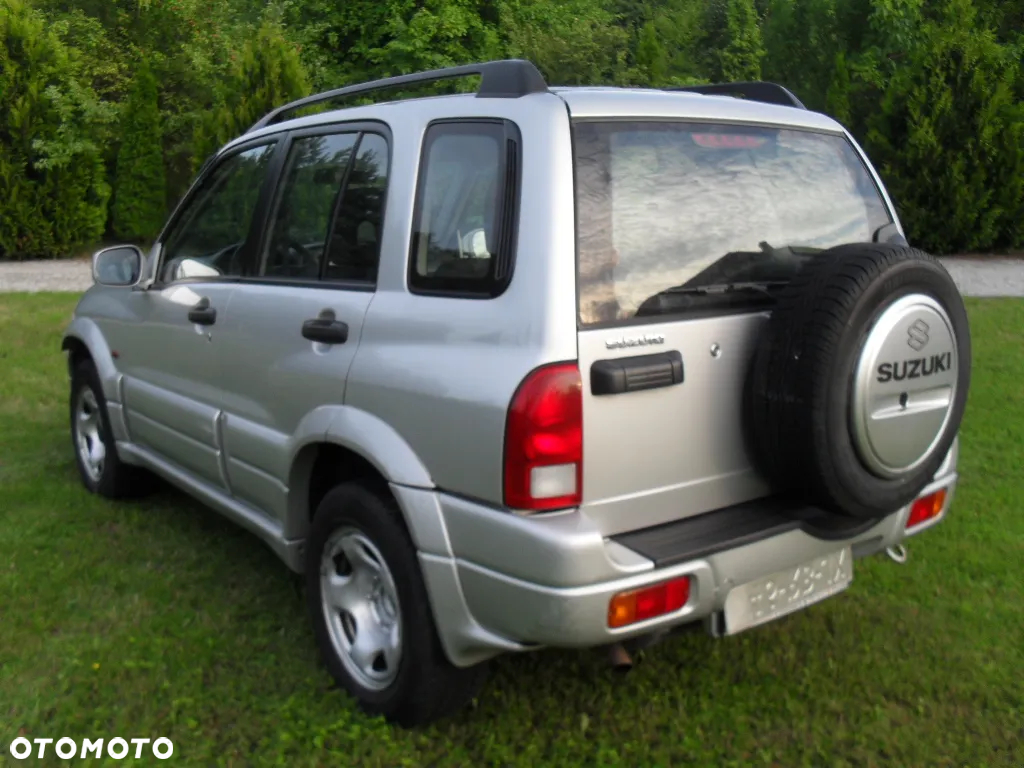 Suzuki Grand Vitara 2.0 - 3