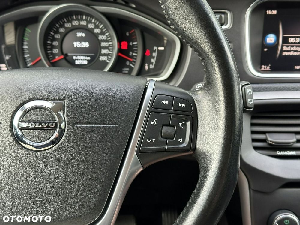 Volvo V40 D3 Geartronic Momentum - 20