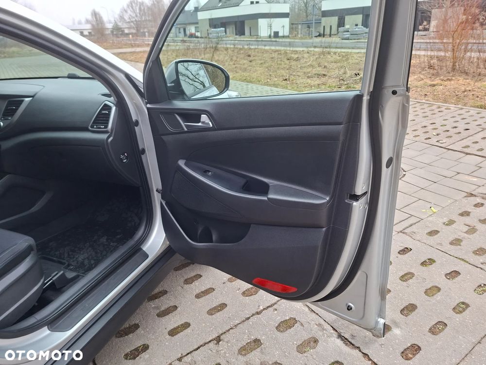 Hyundai Tucson 1.6 GDI BlueDrive Comfort 2WD - 10