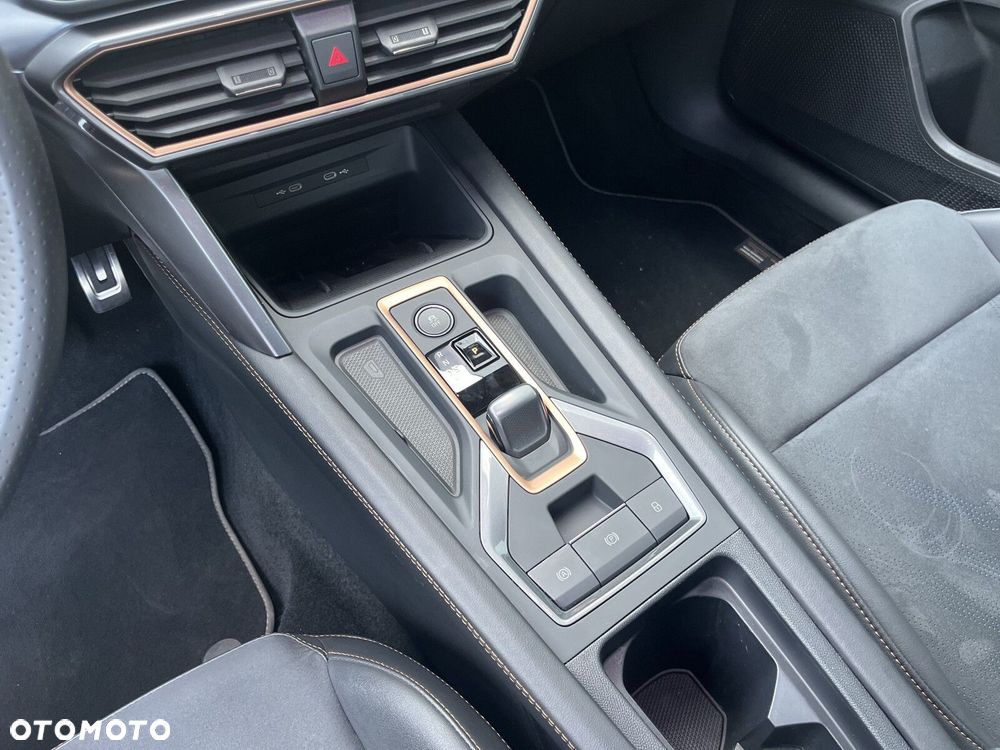 Cupra Formentor 1.5 eTSI mHEV DSG - 16