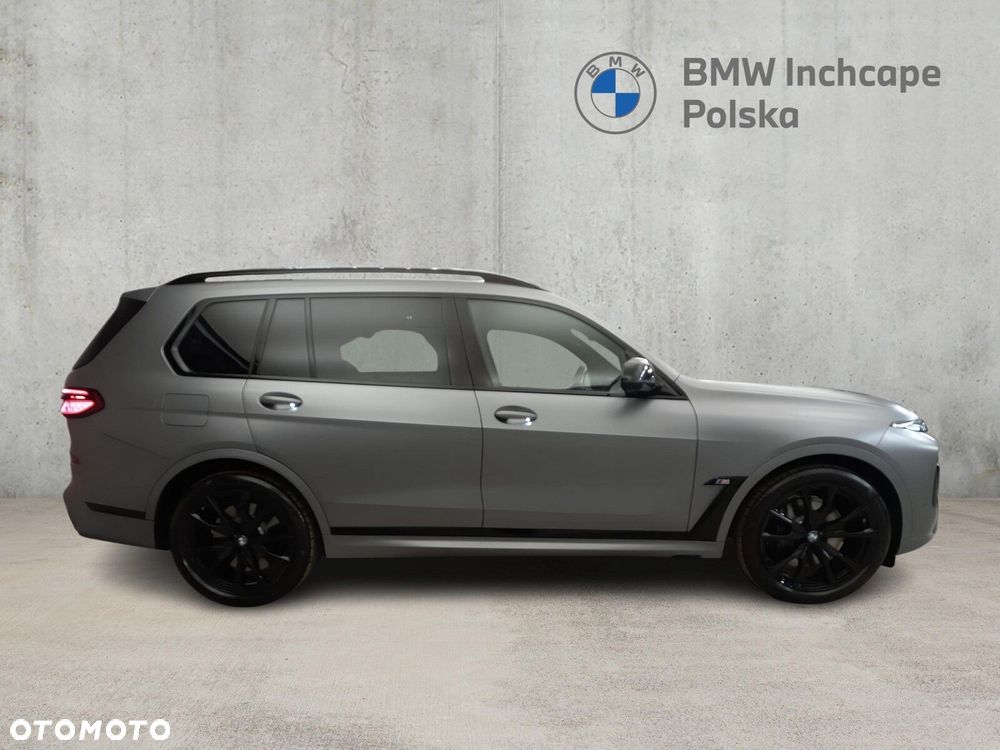 BMW X7 - 7