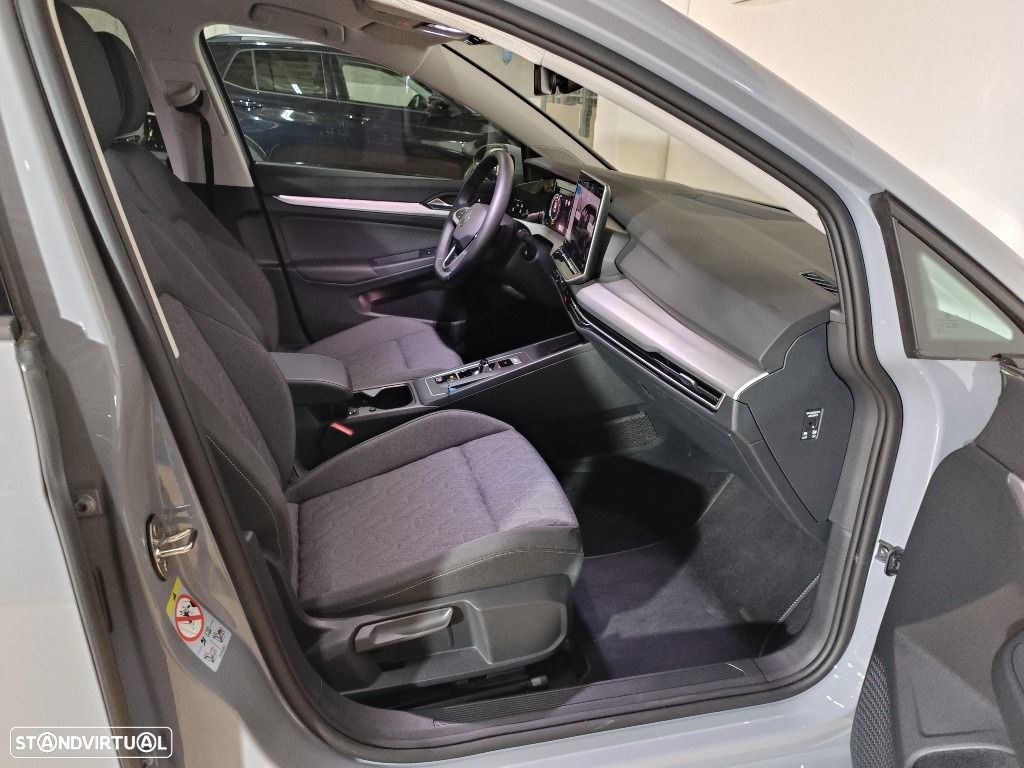 VW Golf 1.5 eTSI 50 Anos DSG - 17