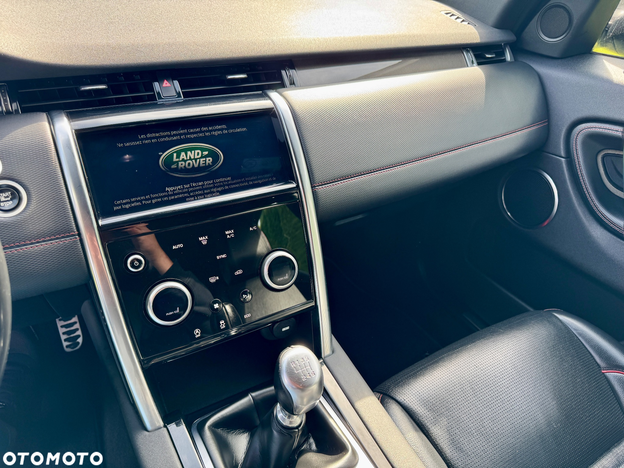 Land Rover Discovery Sport 2.0 D150 R-Dynamic S - 26