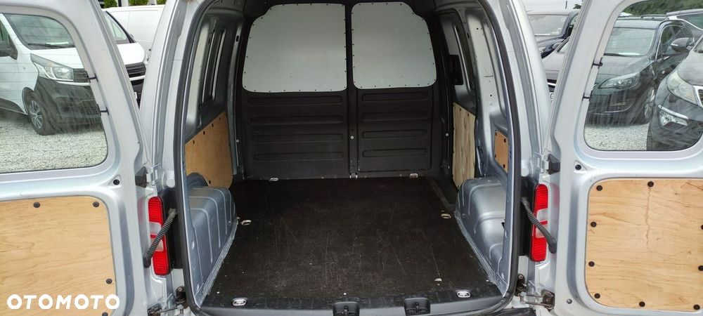 Volkswagen Caddy - 29